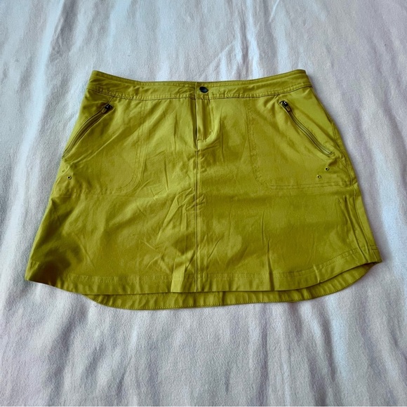 Title Nine Rogue Skort 5" Chartreuse Green/Yellow Nimblene Women’s size 8 - Picture 4 of 11